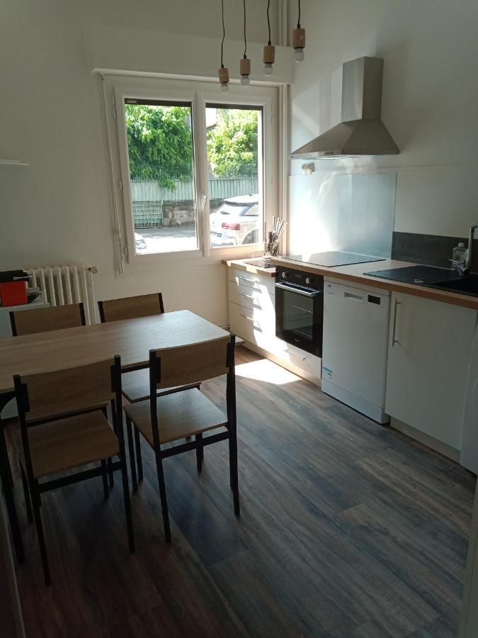 Appartement F2 Meuble Centre Ville Брив ла Гайард Екстериор снимка